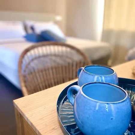 ゲストハウス La Casina Rossa ラ・スペツィア