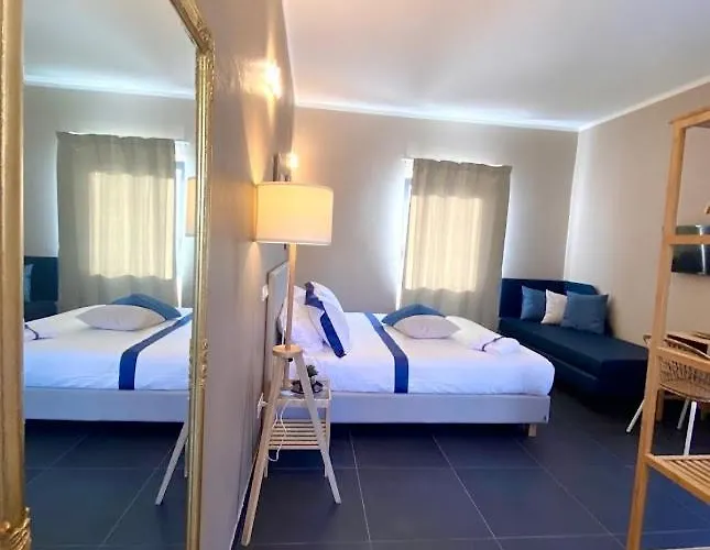 La Casina Rossa 3* Специя